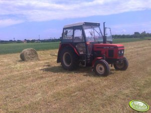 Zetor 7211 + nośnik bel 