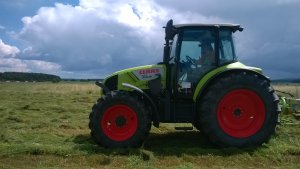 Claas Arion 410
