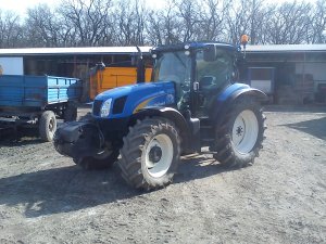 New Holland t 6030