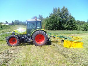 Claas Axos 330 CX + Pronar ZKP420