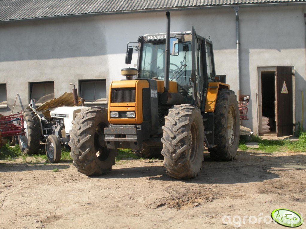 Zdjęcie traktor Renault 11054 274721 Galeria rolnicza