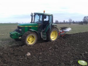 John Deere 6800 i Vogel&Noot