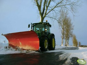 John Deere 5090M + pług