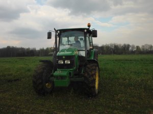 John Deere 5070