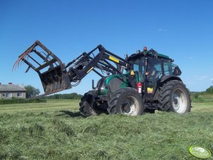 Valtra A83 Hi-Tech & tur stoll