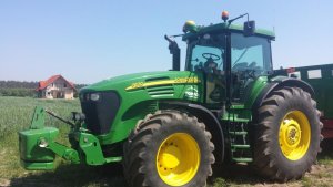 John Deere 7820