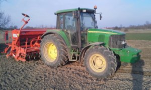 John Deere 6420 SE + KUHN