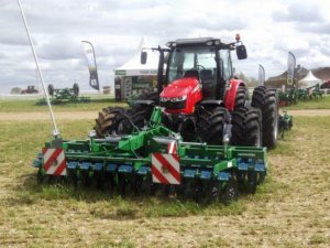 Massey Ferguson 5613