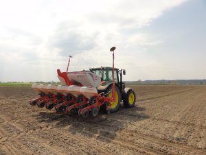 John Deere 6230P i Kuhn Maxima2 TI
