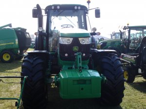 John Deere 6M