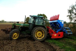 John Deere 3050 + Maschio Rapido Dominator 3m + Lemken Saphir 7