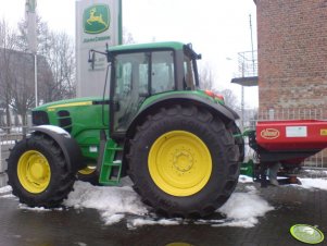 John Deere 6930