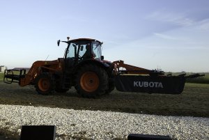 Kubota M100gx i zgrabiarka