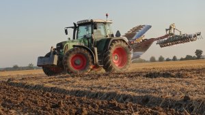 Fendt 818 Vario TMS + Kverneland + Packomat S