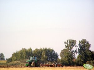 John Deere 8530