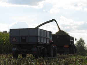 New Holland T7520