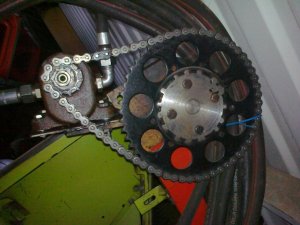 Przekładnia napędu kosy bocznej