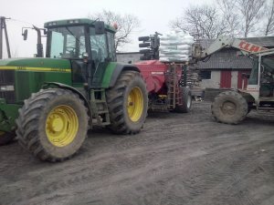 John Deere 7710