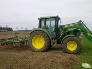 John Deere 6230 i Bomet