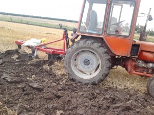 T-25 + pług 3 skibowy