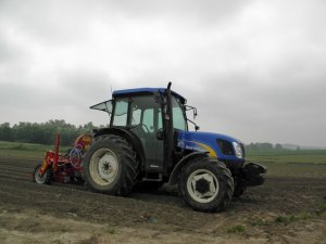 New Holland T4020 + Weremczuk Max Pneumatic 4