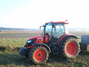 Kubota M9960