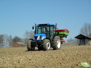 New Holland T4020 + Unia Group MXL 1200