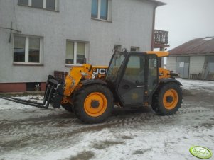 JCB 527-58