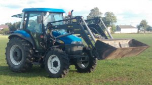 New Holland TD70D