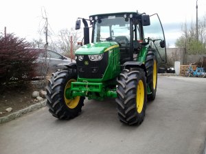 John Deere 6100 RC