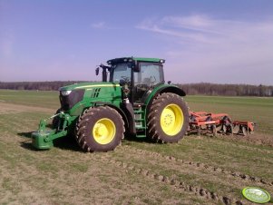 John Deere 6210R