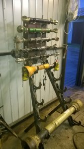 Stojak na wykonczeniu