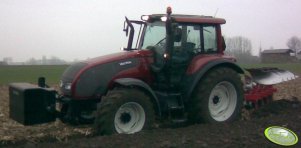 Valtra T130