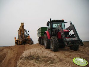 Massey Ferguson 5435 & Pronar