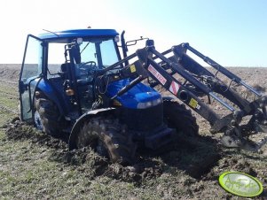 New Holland TD80D