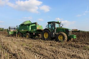 John Deere 7200R