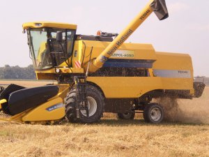 New Holland 5040