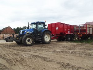 New Holland Ts135A