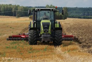 Claas Axion 840 + Metal-Fach U710