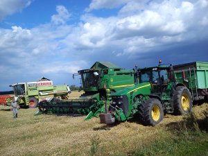 John Deere 8130