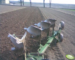 Eberhardt D110 4-skibowy