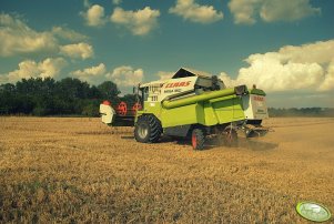 Claas Mega 350