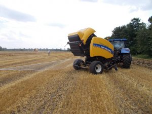 New Holland RB150