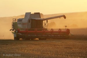 Claas Lexion 580 + V900