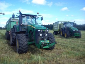 John Deere 8130 i 8310R