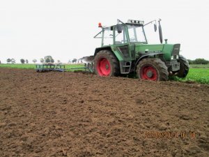 Fendt Farmer 306 LSA i Rabewerk + wał