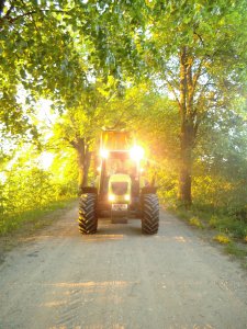 Claas Axos 330 CX