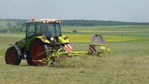 Claas Axos 310 i Volto 45