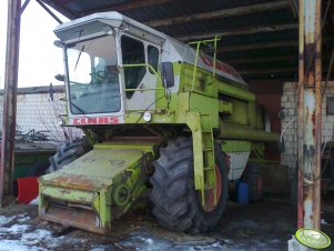 Claas Dominator 106