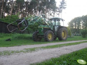 John Deere 3050 